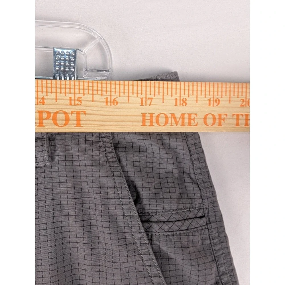 Lululemon‎ Shorts Mens 38 Gray Check 10.5